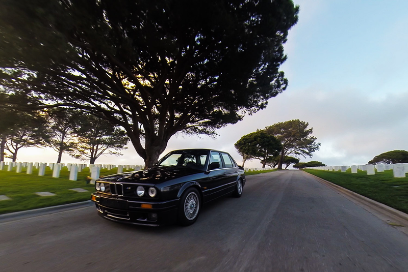 Illustration for article titled Italian 320is Is As Close As You'll Ever Come To A 4-Door E30 M3